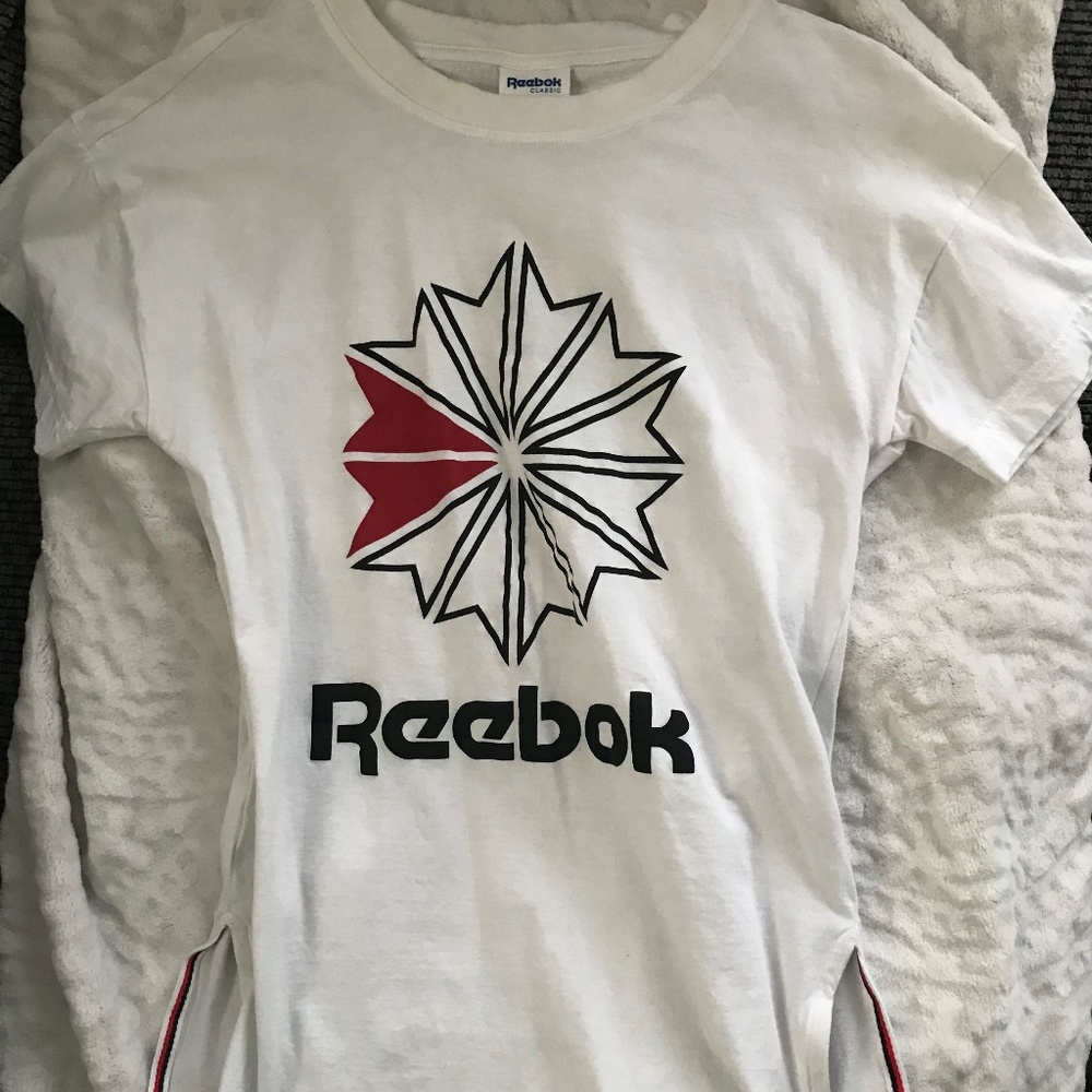 Reebok T